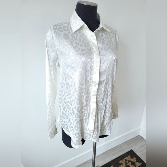 Ivory Animal Print Blouse Jaquard Embossed Satin Semi Sheer Cream Size Small - Picture 6 of 12